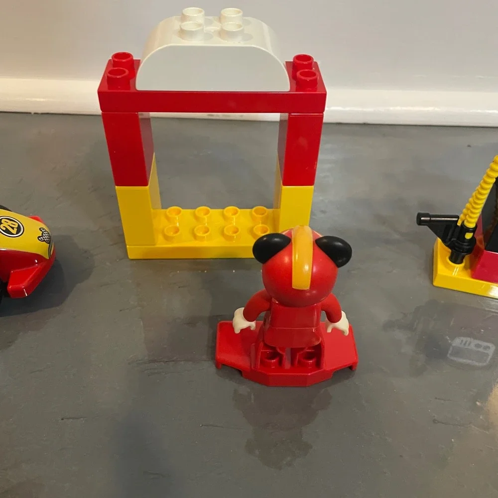 LEGO Duplo Mickey Mouse Roadster Racers Car Gas Pump Set 10843 Disney Complete